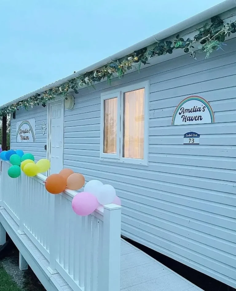 Amelia's Rainbow Haven Holiday retreat chalet