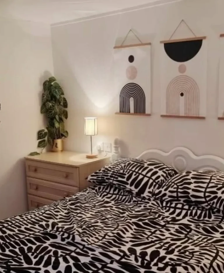 Amelia's Rainbow Haven Holiday retreat bedroom