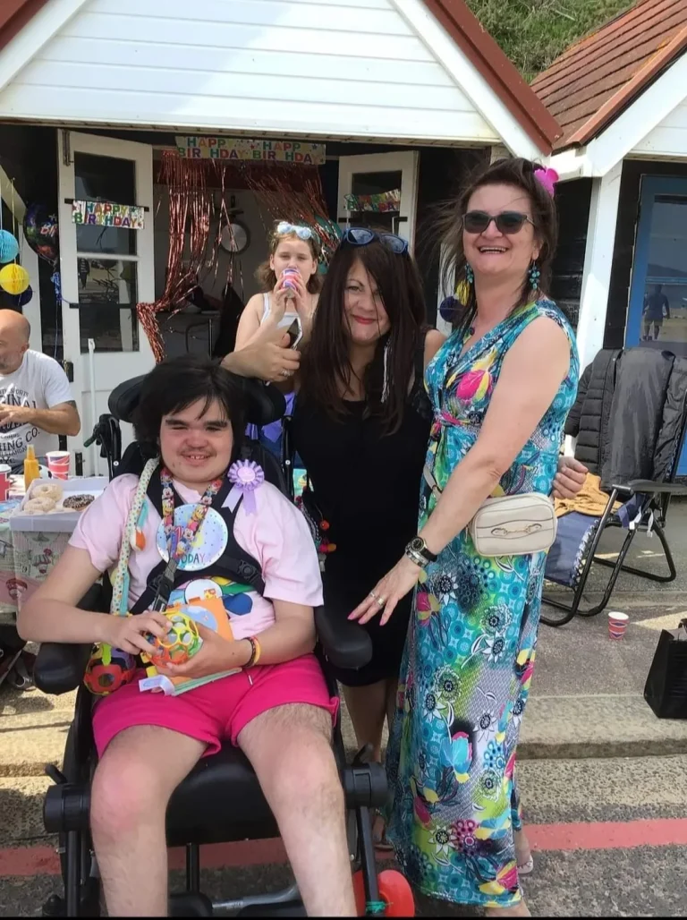 amelias rainbow beach hut 2